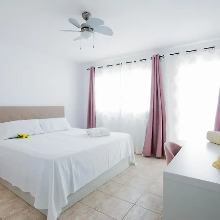 Santa Ana L16 Balcon And Terrace